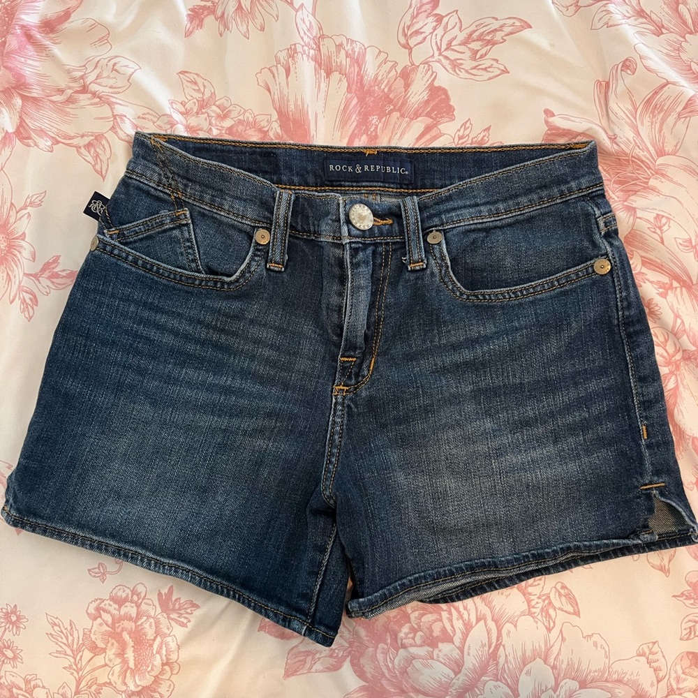 Rock & Republic Jean short size 6